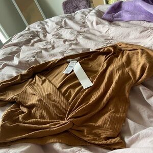 Tilly’s O’Neill knit top brown